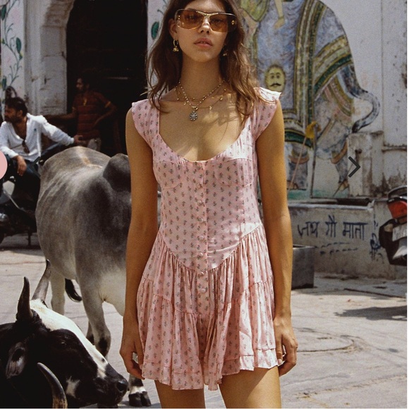 COPY - Vanessa Mooney Pink floral Elizabeth romper - Picture 2 of 3